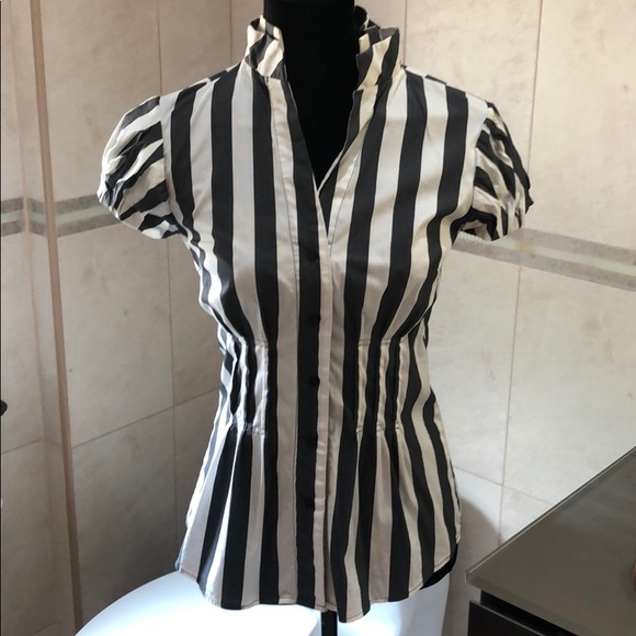 Zara Striped Shirt Size Small🌺 - Picture 2 of 4
